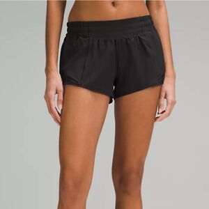 Lululemon Hotty Hot Low-rise Lined Short 2.5 inch
